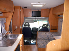 SOLD - 2006 Jayco Conquest Motorhome